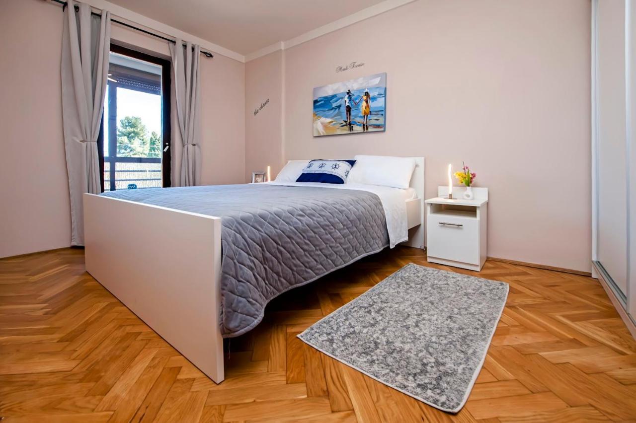 Apartamento Apartman Bellana Rovinj Exterior foto